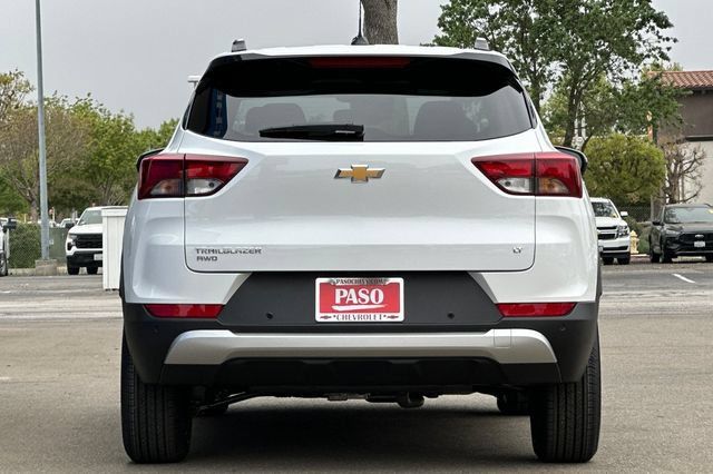 New 2026 Chevrolet TrailBlazer LT w/ Convenience Package AWD/4WD image 8