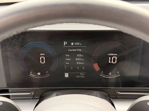 Used 2025 Hyundai Kona SEL AWD/4WD image 13