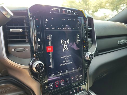 Used 2020 RAM 3500 Big Horn w/ Level 2 Equipment Group image 19