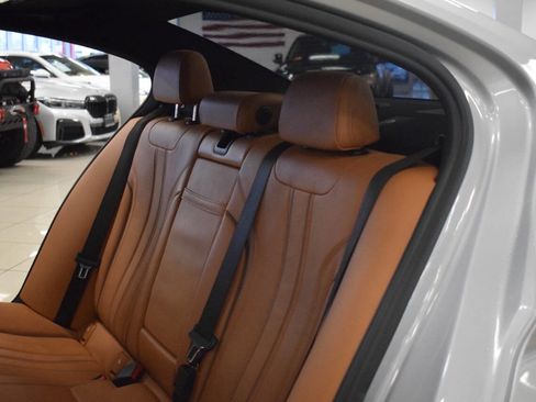 Used 2018 BMW 540i image 54