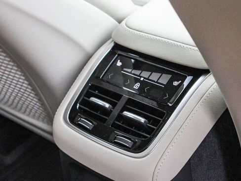 New 2026 Volvo XC90 T8 Ultra image 22