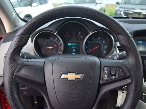 Used 2014 Chevrolet Cruze LS FWD image 20