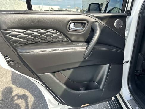 Certified 2024 INFINITI QX80 Sensory AWD/4WD image 32