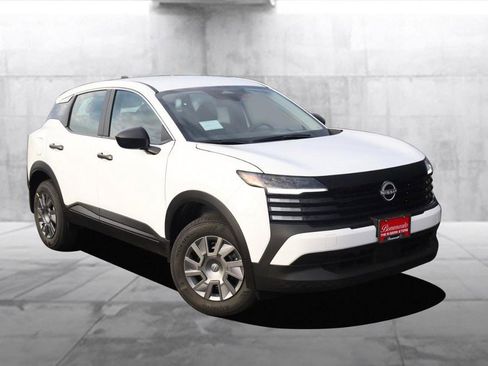 New 2026 Nissan Kicks S image 2