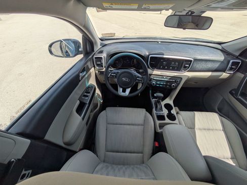 Used 2022 Kia Sportage LX FWD image 16