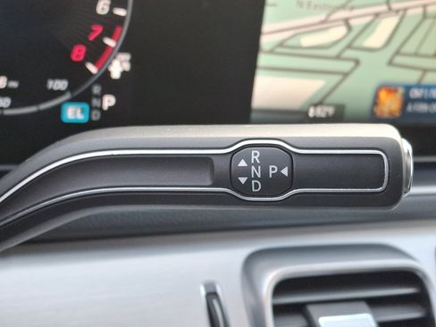 Used 2024 Mercedes-Benz GLE 450e 4MATIC image 15