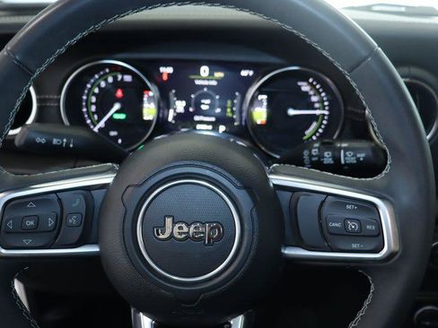 Used 2023 Jeep Wrangler Unlimited Sahara AWD/4WD image 18