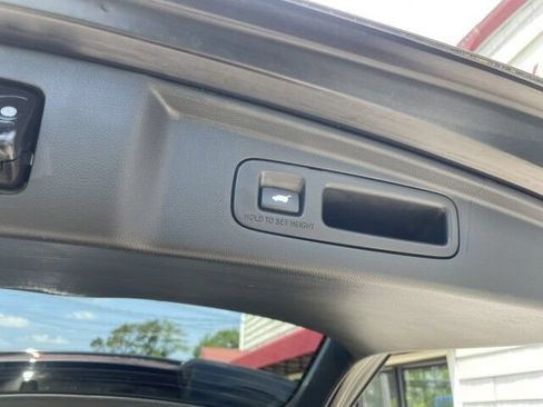 Used 2025 Honda CR-V Touring image 20
