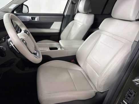 Used 2024 Hyundai Santa Fe Limited AWD/4WD image 13