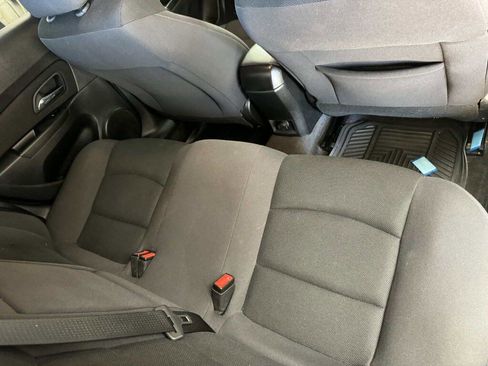 Used 2013 Chevrolet Cruze LT image 11