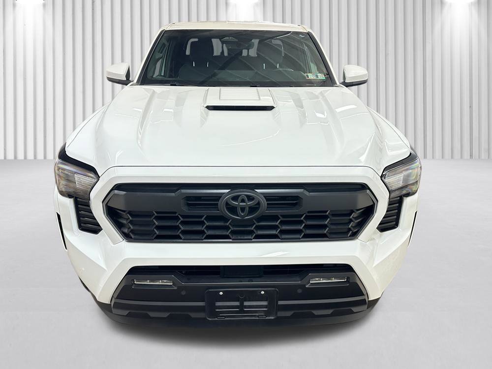 Used 2024 Toyota Tacoma TRD Sport w/ TRD Sport Upgrade Package AWD/4WD image 13