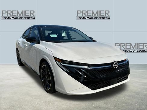 New 2026 Nissan Sentra SR w/ SR Premium Package FWD image 3