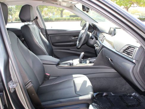Used 2015 BMW 320i Sedan image 18