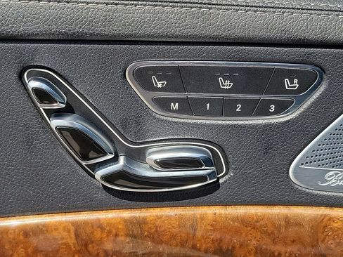 Used 2015 Mercedes-Benz S 550 Sedan image 24