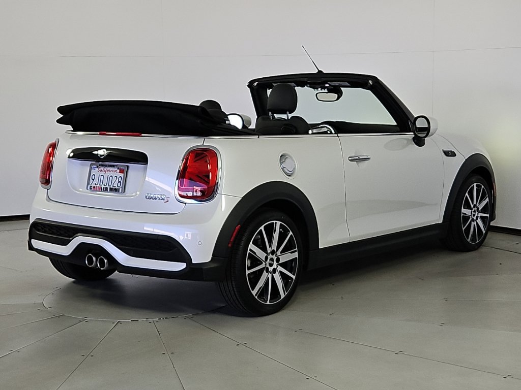 Used 2024 MINI Cooper S FWD image 7