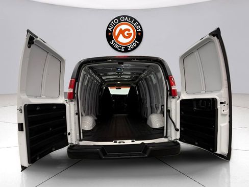 Used 2023 Chevrolet Express 2500 Extended w/ Driver Convenience Package image 20