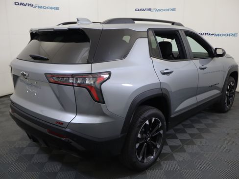 Used 2024 Chevrolet Equinox LT w/ LPO, Floor Liner Package FWD image 6