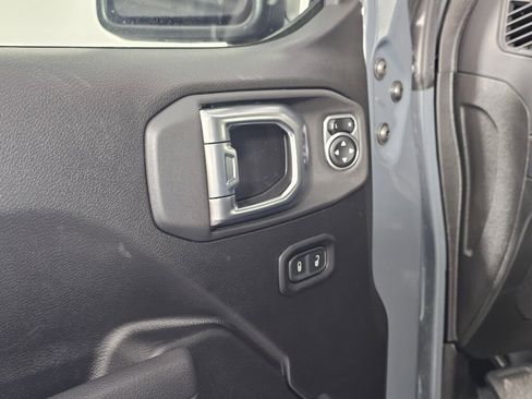 New 2026 Jeep Wrangler Unlimited Rubicon AWD/4WD image 24