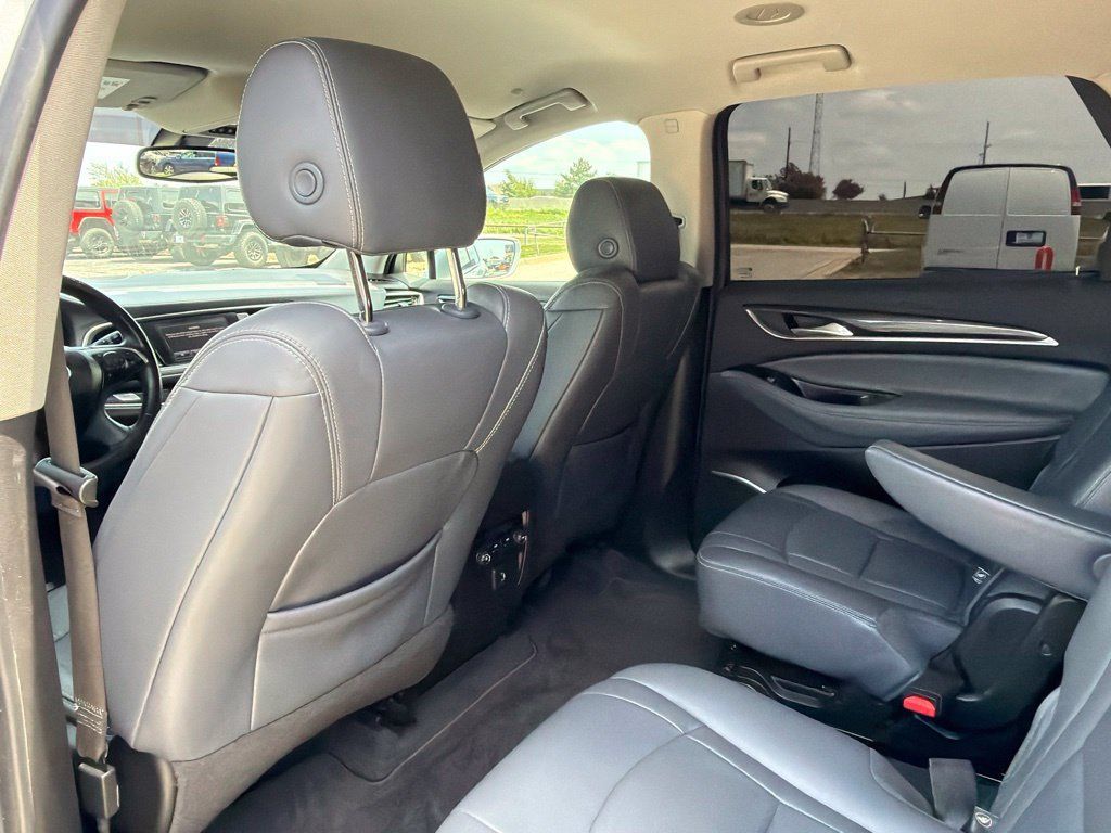 Used 2019 Buick Enclave Essence FWD image 32