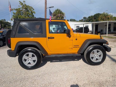 Used 2012 Jeep Wrangler Sport AWD/4WD image 8