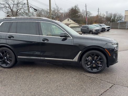 Used 2023 BMW X7 xDrive40i w/ Premium Package AWD/4WD image 12