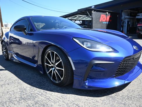 Used 2023 Toyota GR86 RWD image 20