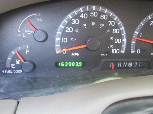 Used 2000 Ford Expedition Eddie Bauer image 33