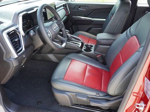 Used 2024 GMC Canyon Elevation w/ Convenience Package RWD image 14