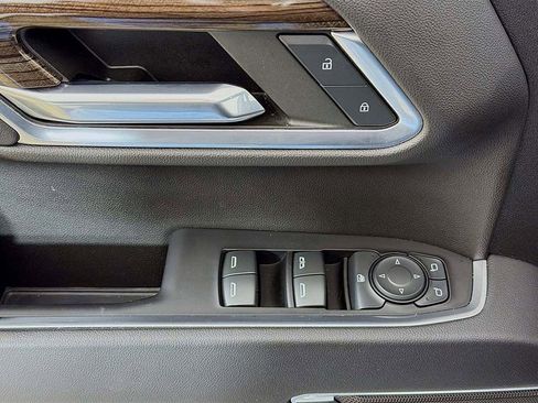 Used 2022 Chevrolet Silverado 1500 LT image 26