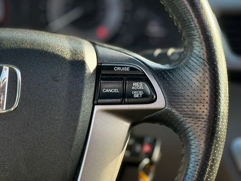 Used 2012 Honda Odyssey EX-L image 18