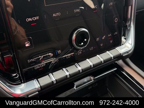 New 2026 GMC Yukon Denali w/ Denali Reserve Package AWD/4WD image 17