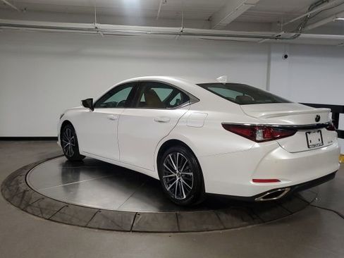 Used 2025 Lexus ES 350 w/ Premium Package FWD image 8