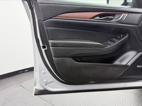 Used 2016 Cadillac CTS Luxury RWD image 13