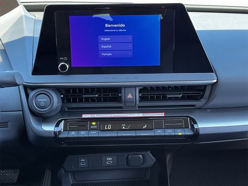 New 2026 Toyota Prius LE image 15