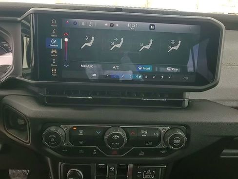 Used 2025 Jeep Wrangler Willys 4xe image 28