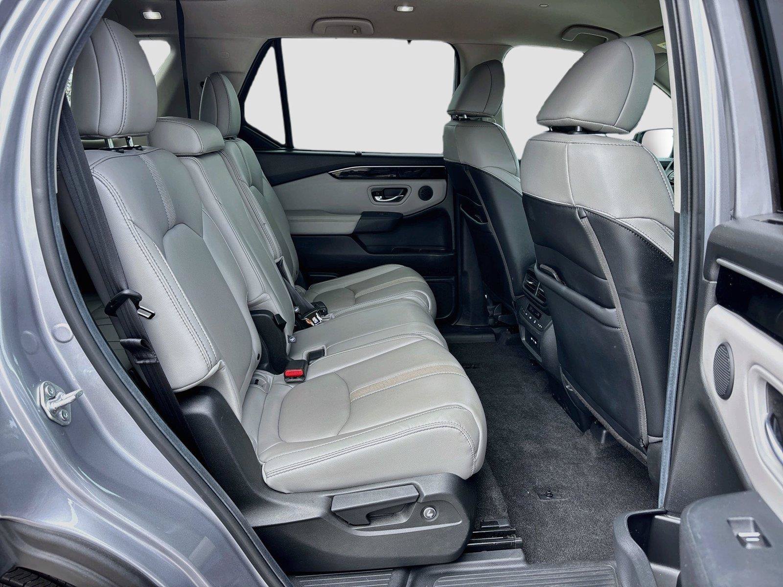 Certified 2025 Honda Pilot EX-L image 31