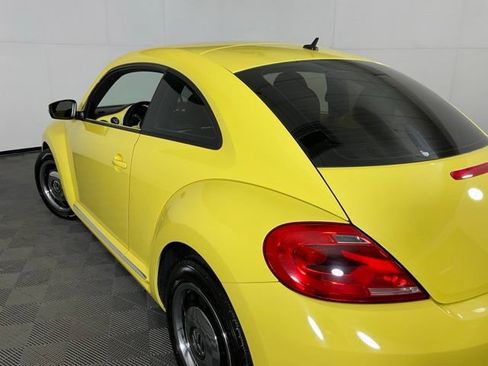 Used 2012 Volkswagen Beetle 2.5 FWD image 22