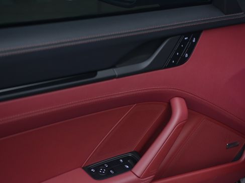 Certified 2025 Porsche 911 Carrera S RWD image 14