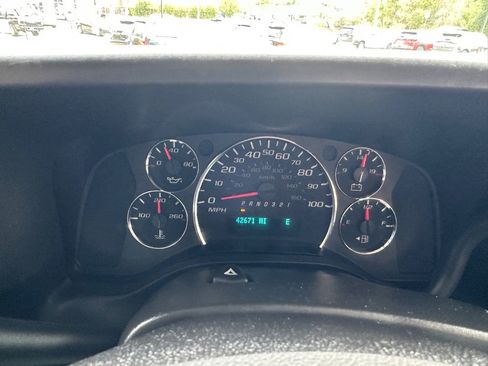 Used 2014 Chevrolet Express 1500 AWD image 18