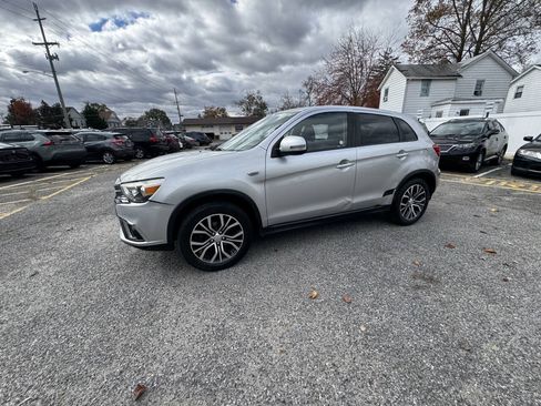 Used 2019 Mitsubishi Outlander Sport SE FWD image 17