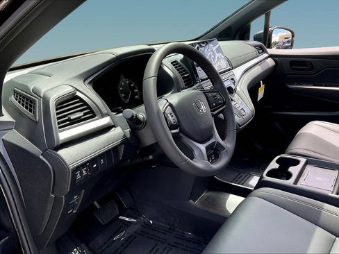 Used 2026 Honda Odyssey Sport-L image 17