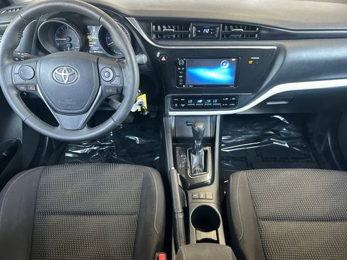 Used 2017 Toyota Corolla iM w/ Carpet Mat Package FWD image 12