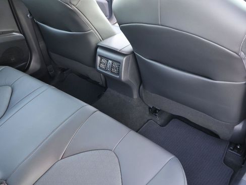 Used 2022 Toyota Camry XSE FWD image 17