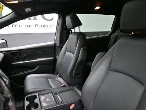 Used 2025 Honda Odyssey Sport-L image 16