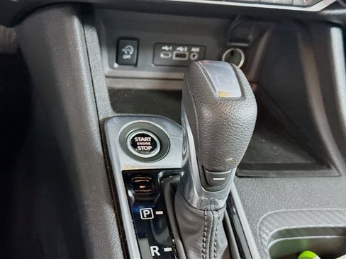 Used 2025 Nissan Sentra SV FWD image 24