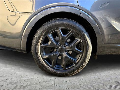 Used 2019 Kia Sorento SX image 35