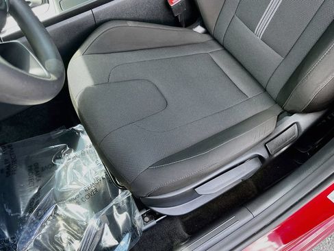 Used 2025 Hyundai Elantra SE w/ Cargo Package FWD image 18