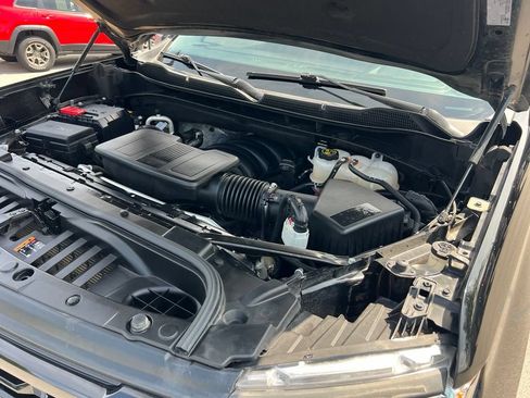Used 2023 Chevrolet Silverado 1500 LT Trail Boss w/ LPO, Dark Essentials Package AWD/4WD image 42