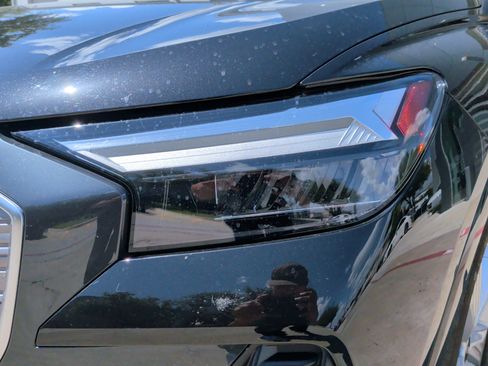 Used 2022 Audi Q4 e-tron Premium w/ Convenience Package AWD/4WD image 6