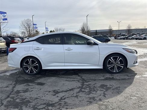 Used 2022 Nissan Sentra SR image 12
